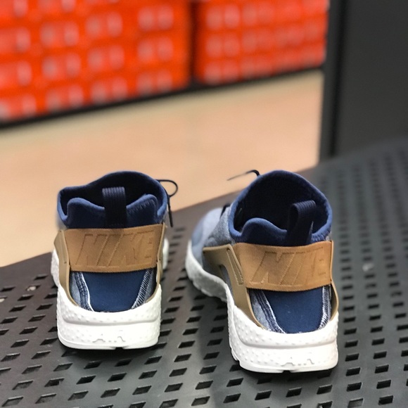 NWT Nike Air Huarache Run Ultra Midnight Navy WMNS - Picture 3 of 7
